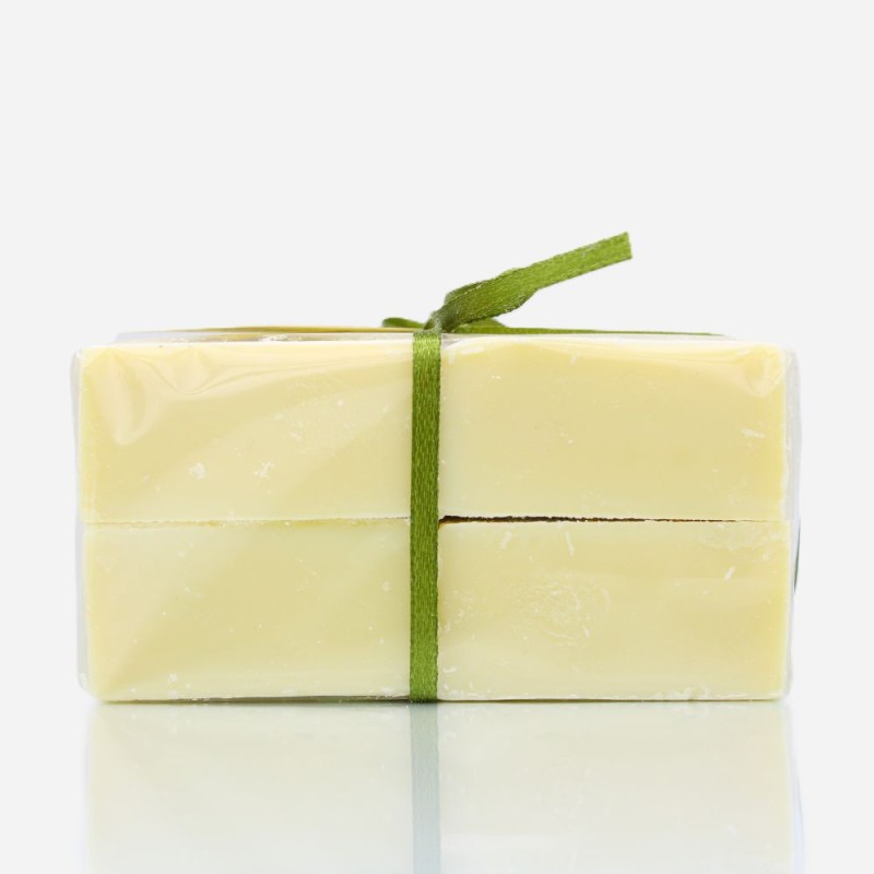 4 σαπούνια ελαιολάδου σε μία συσκευασία