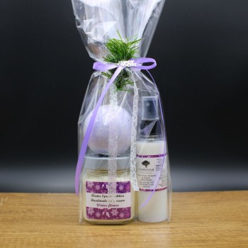 Ενυδάτωση και αρωματισμός σώματος με άρωμα Winter flower σε συσκευασία δώρου