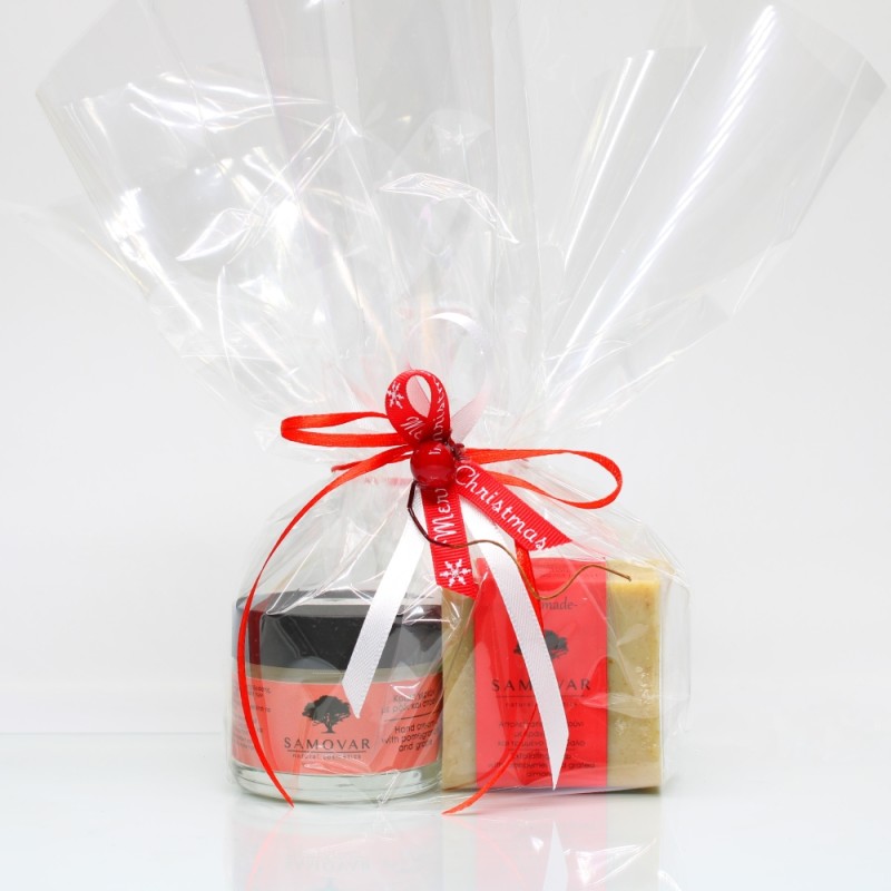 Κρέμα χεριών και σαπούνι με κόκκινα φρούτα σε συσκευασία δώρου